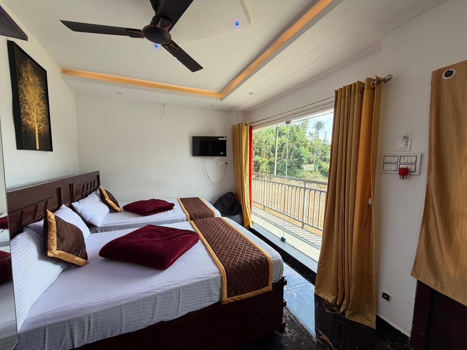 Deluxe Double Room | Premium bedding, Select Comfort beds, in-room safe, desk