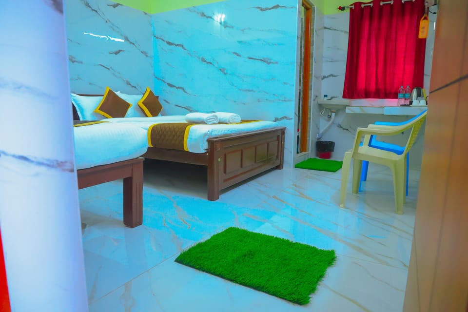 Deluxe Triple Room | Soundproofing, bed sheets