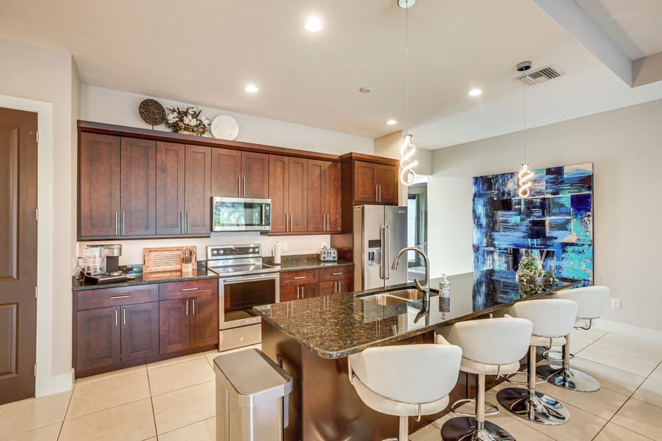 House (3 Bedrooms) | Interior