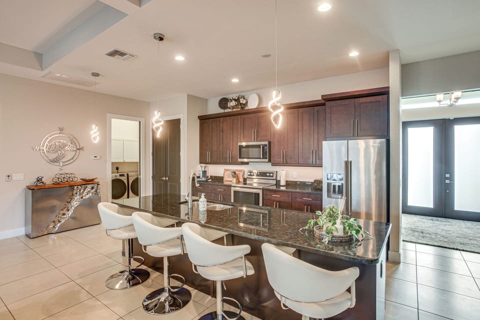 House (3 Bedrooms) | Interior