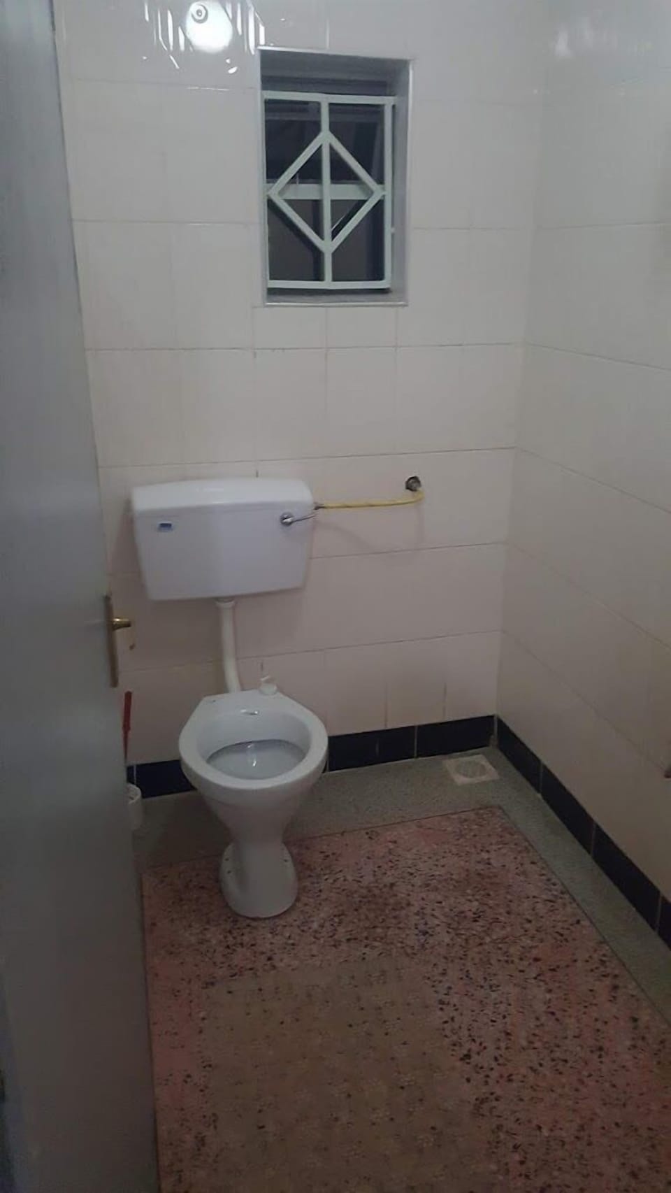 Deluxe Single Room | Bathroom | Shower, slippers, towels, soap