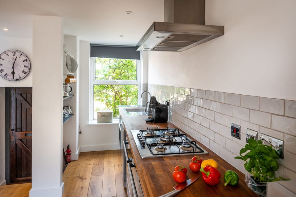Ground floor: Top quality finishes in the kitchen