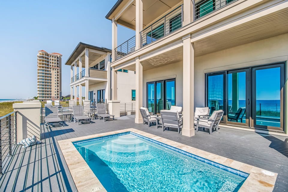 Vivianna #11- Second Floor - Pool
