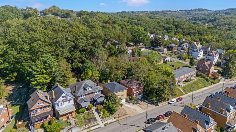 Quiet neighborhood close to dining, parks, and shops.

