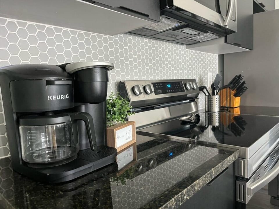 Kitchenette image 1