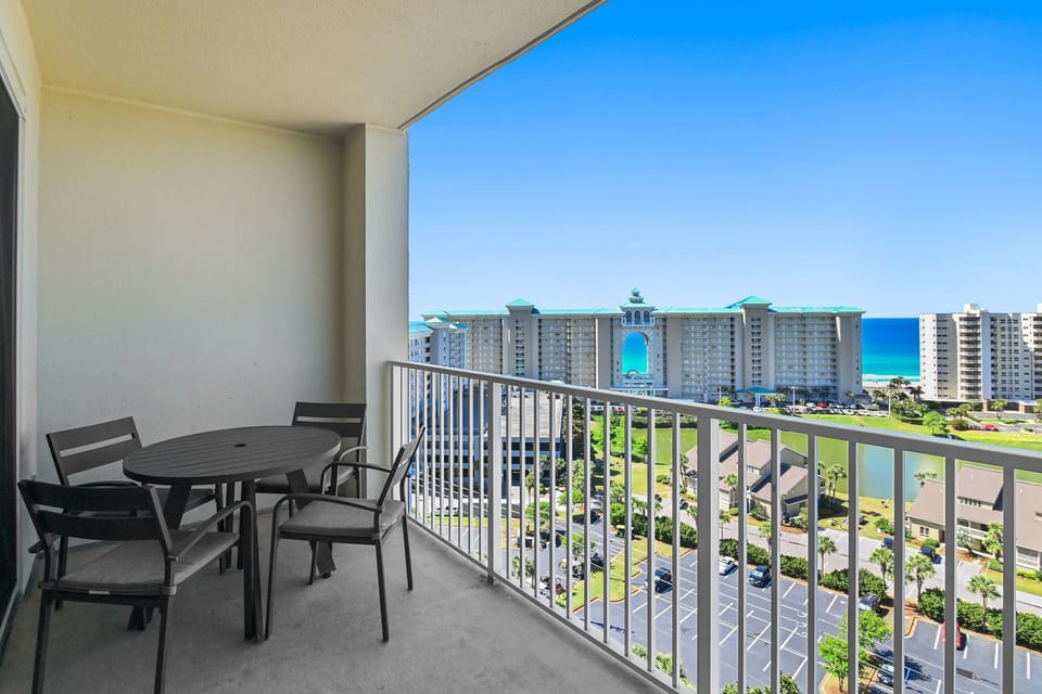 Ariel Dunes II 1305 balcony