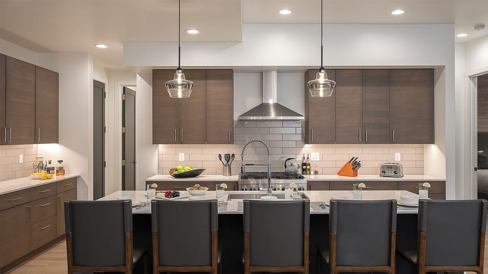 Kitchen, Main Level, Principal House