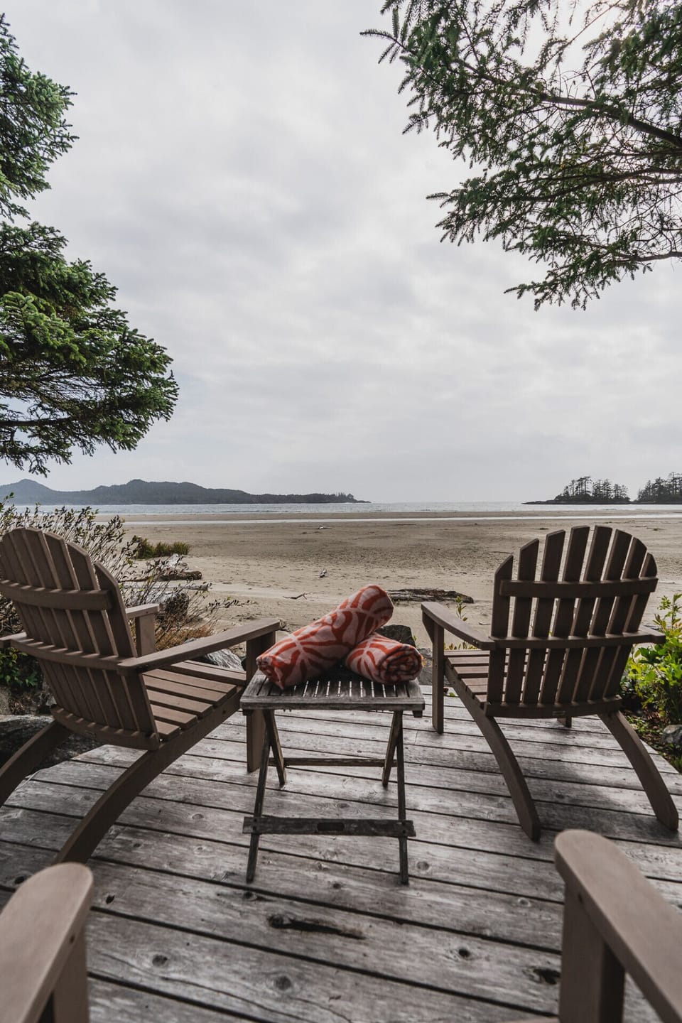 Large deck with seating - beach view