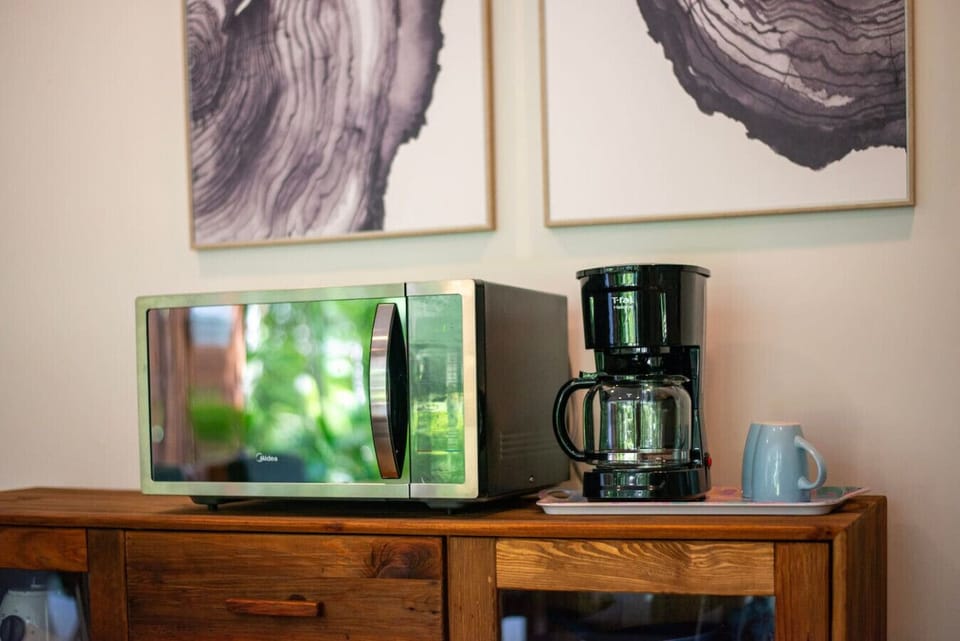 Fully Equipped Modern Kitchenette