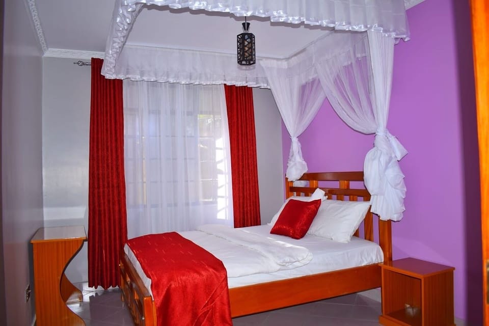 Standard Single Room | Free WiFi, bed sheets