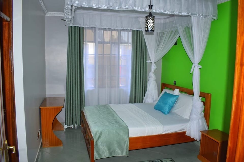 Standard Double Room | Free WiFi, bed sheets