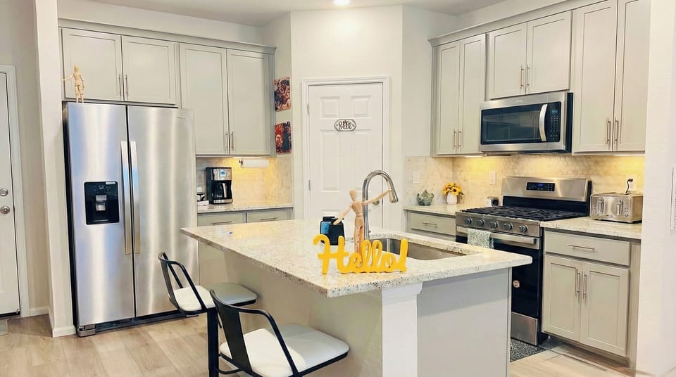 Fully Stocked Kitchen and Island