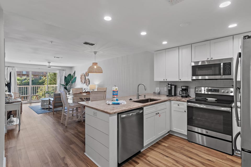 Condo, Multiple Beds (Ciboney 3014) | Private kitchen