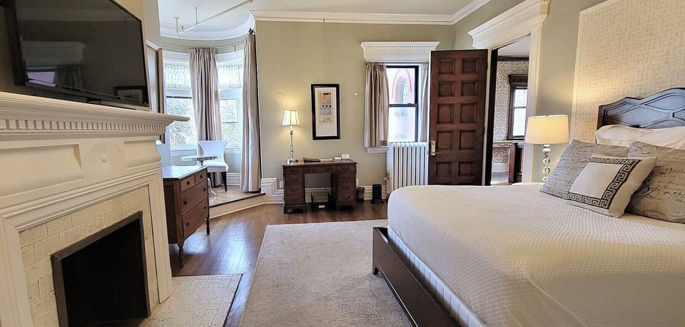 Cathedral Suite | Egyptian cotton sheets, premium bedding, down comforters, desk