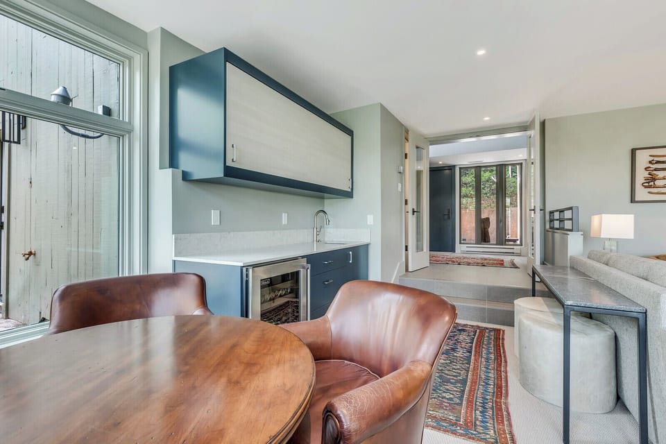 House, Balcony | Living area | Flat-screen TV, fireplace