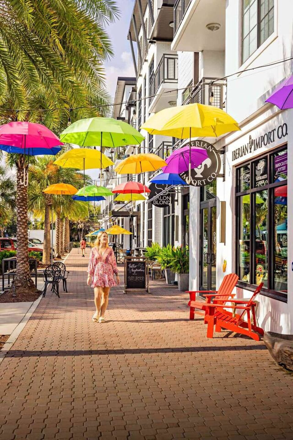 Enjoy easy access to downtown Dunedin, a charming waterfront district filled with award winning breweries, unique boutiques, and walkable dining