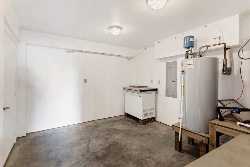 Welcome to Barracuda—a freshly renovated Buxton townhome just steps from the sand.