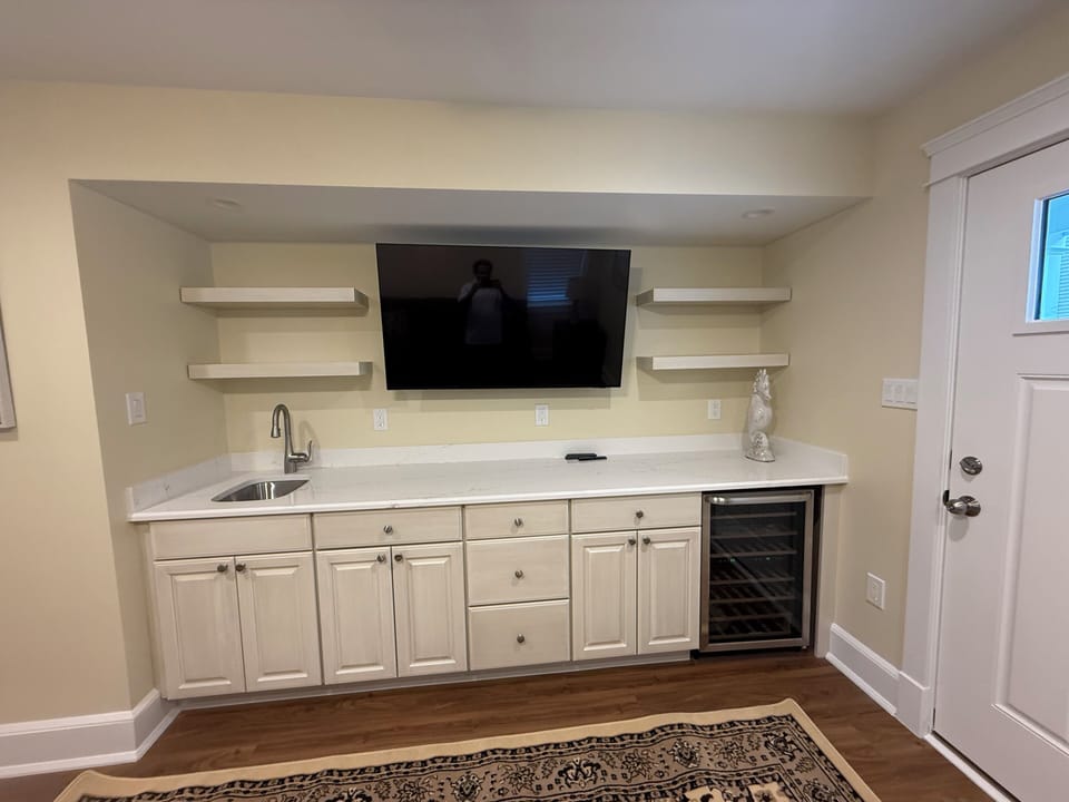 First floor den leading to pool