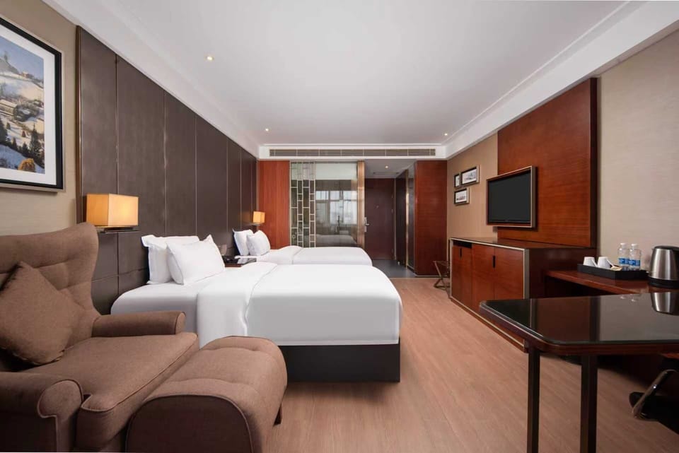 Comfort Double Room, City View | In-room safe, WiFi (free)
