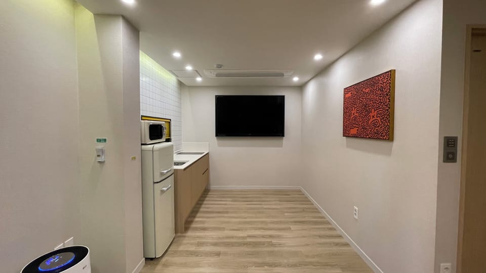 Mini-fridge, shared microwave, electric kettle