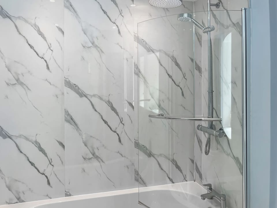 Bathroom | Bluebell Cottage, South Brent