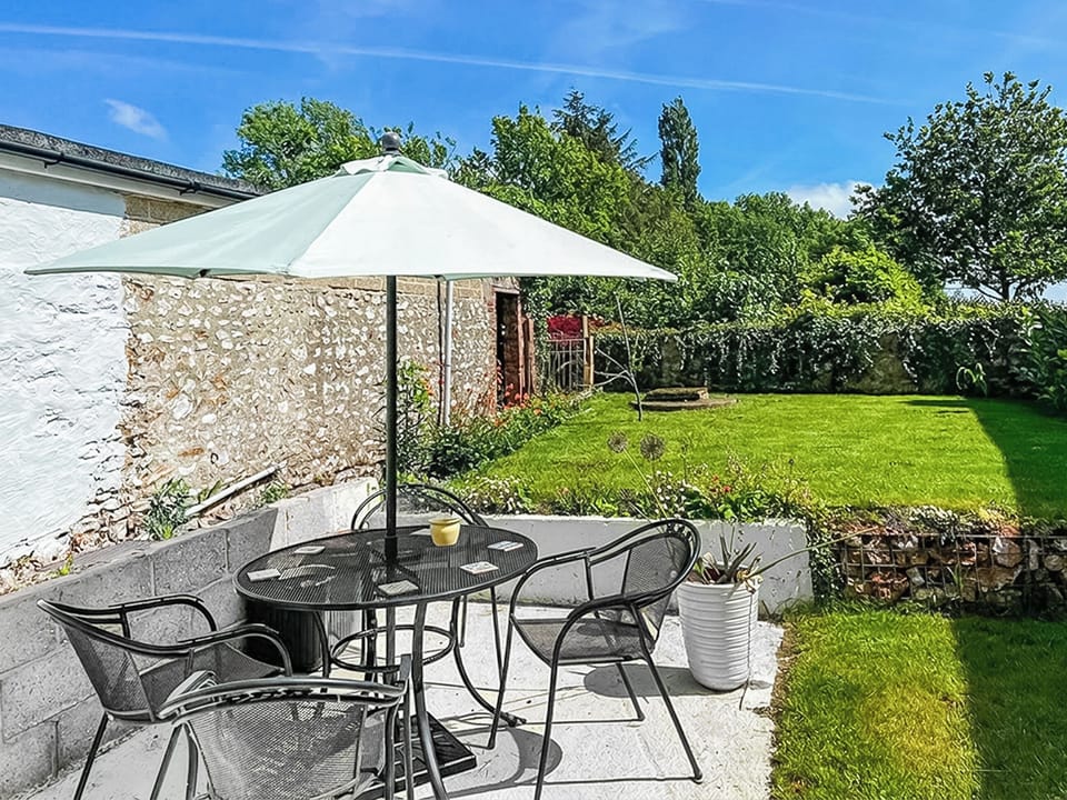 Enclosed garden | Four Elms, Yarcombe, near Honiton