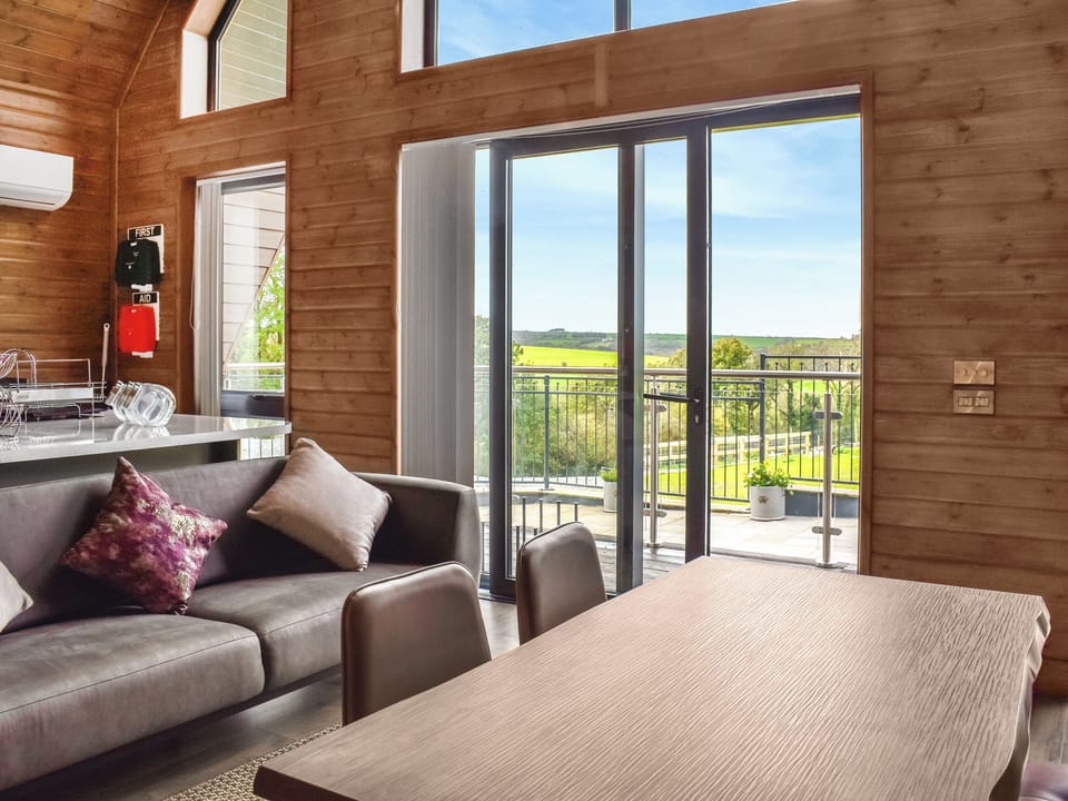 Open plan living space | Centilen Pedr - Daffodil - Nantsidyll Holidays & Spa, Nansidyll