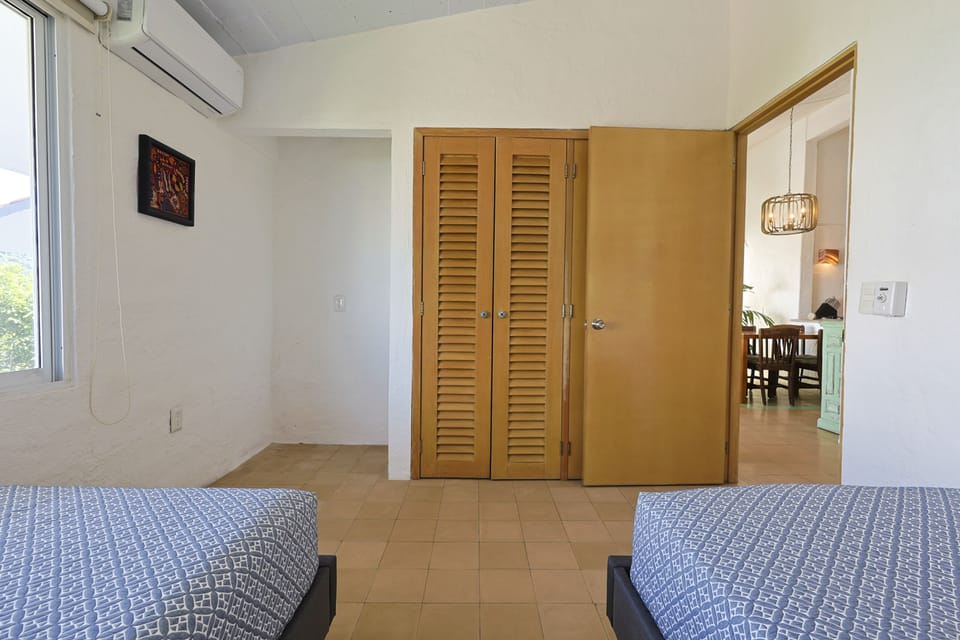 Condo - Image 17