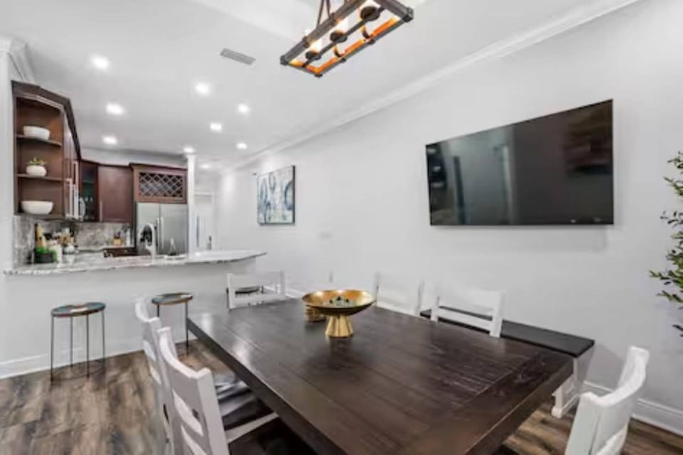 Gather around the dining table for meals & memories