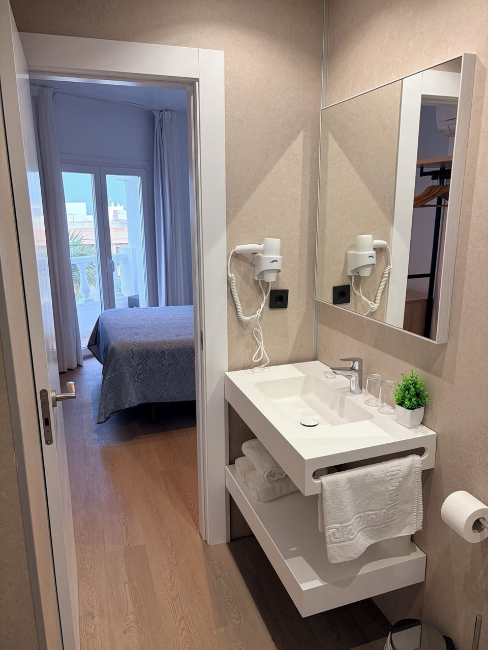 Double or Twin Room, Balcony, Partial Sea View | Bathroom | Hair dryer, bidet, towels, soap