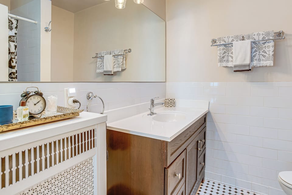 En-Suite Bathroom | Main Level | Towels Provided | Hair Dryer