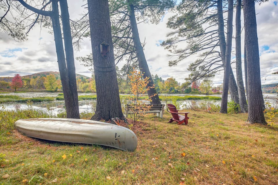 Arrowhead Mountain Lake On-Site | Canoe