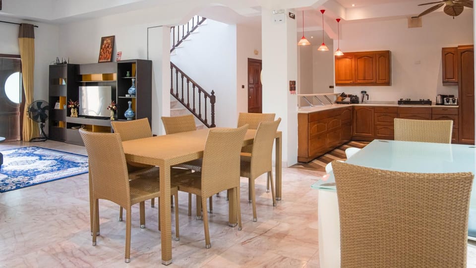 Villa, Balcony | Private kitchen | Full-size fridge, microwave, oven, stovetop