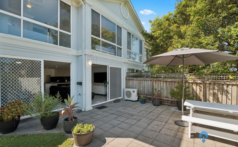Rear Courtyard_3