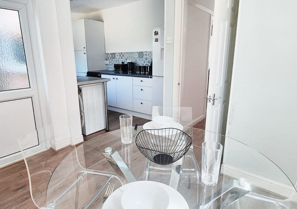 Comfort House | Shared kitchen | Electric kettle, toaster