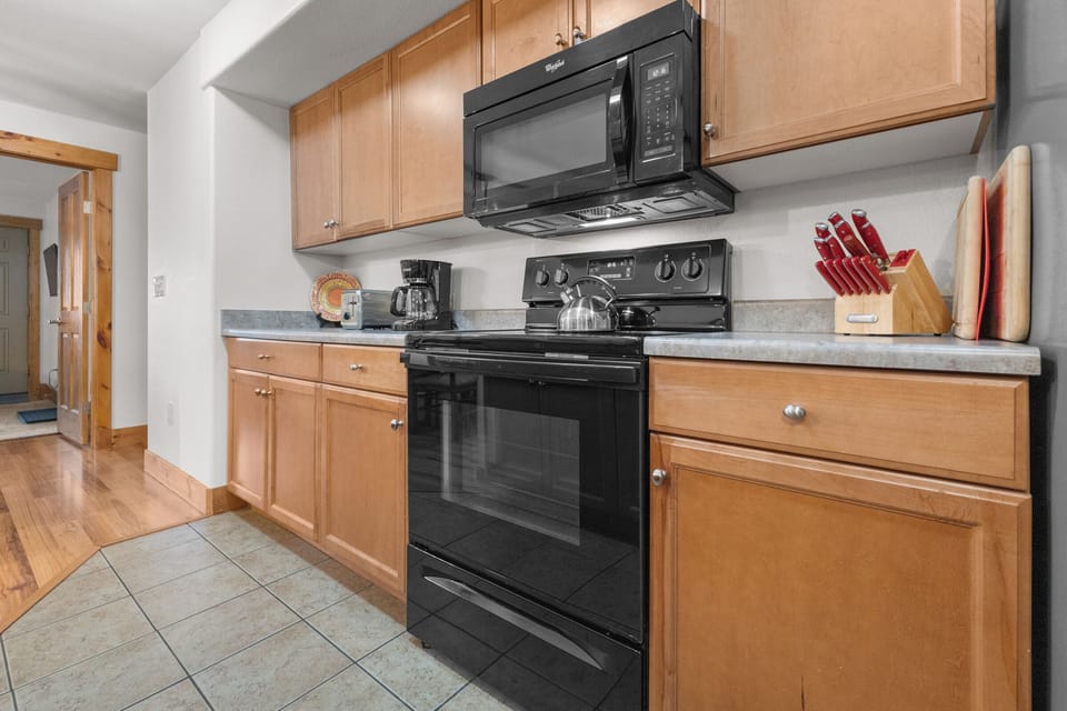 Refrigerator | Kitchen | Microwave