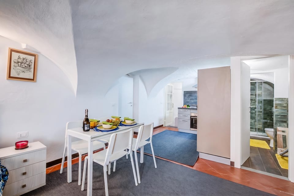 Standard Apartment, 1 Bedroom, Microwave (Casa Vacanze Maimone 3 Central) | Private kitchen