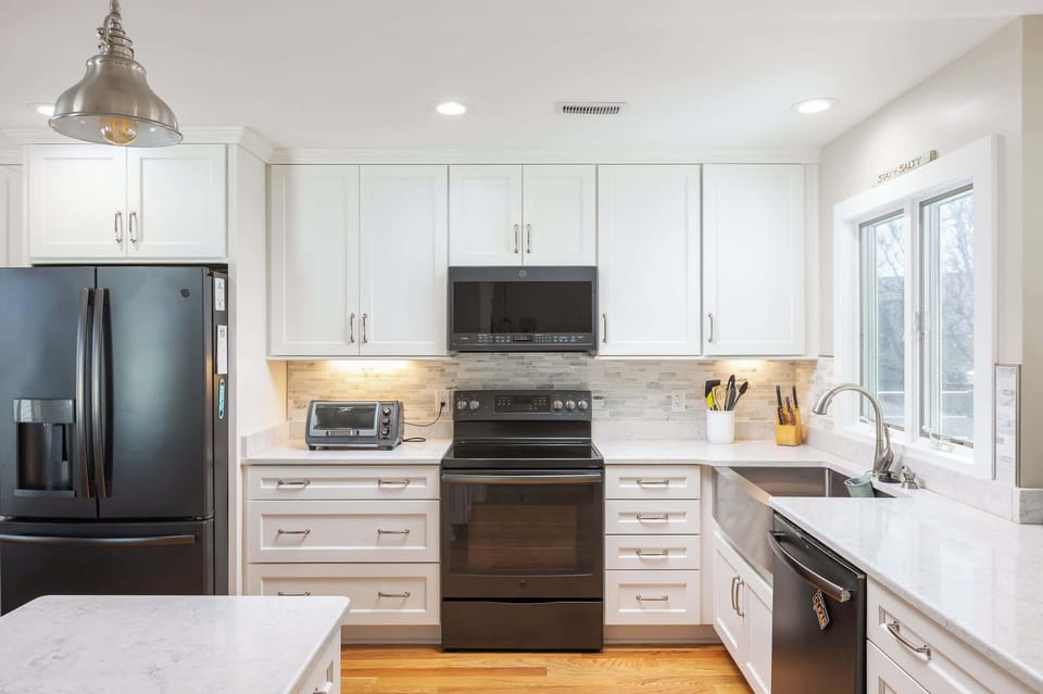 Top Level: Fully Equipped Kitchen for Easy Meal Prep
