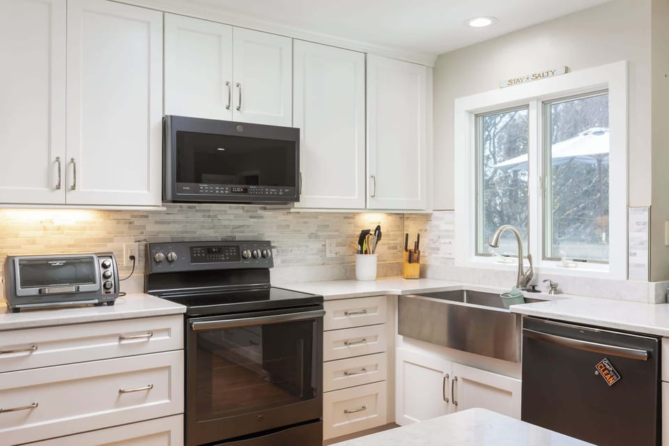 Top Level: Fully Equipped Kitchen for Easy Meal Prep