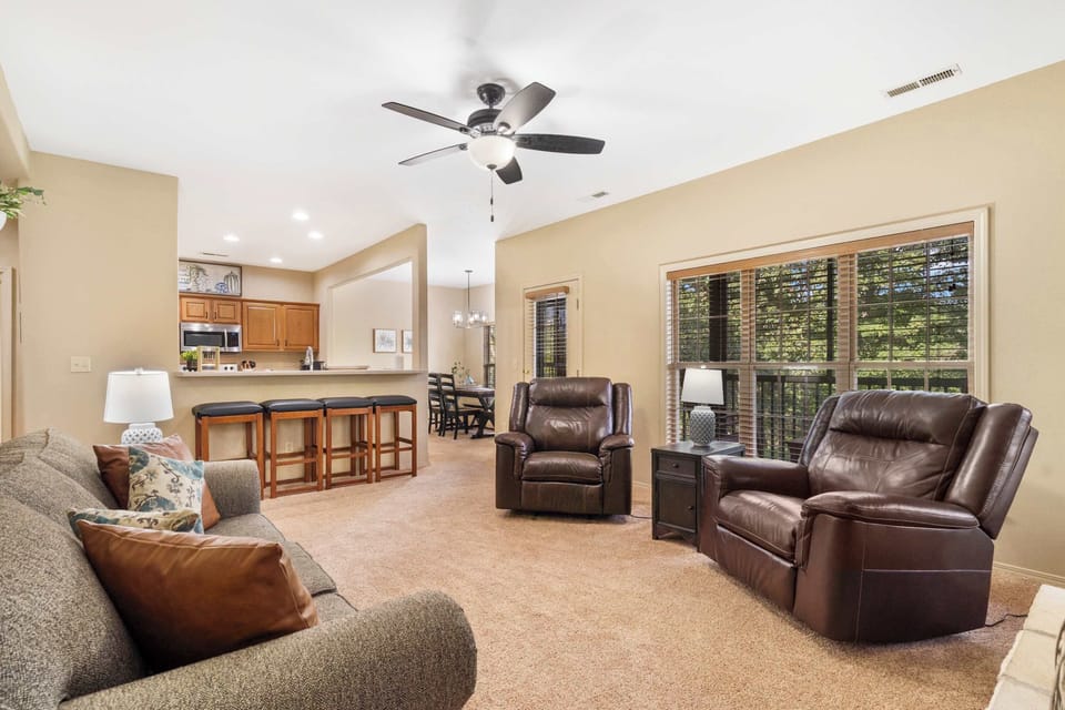 Condo, Multiple Beds, Balcony, Garden View (The Fairway Getaway) | Living area