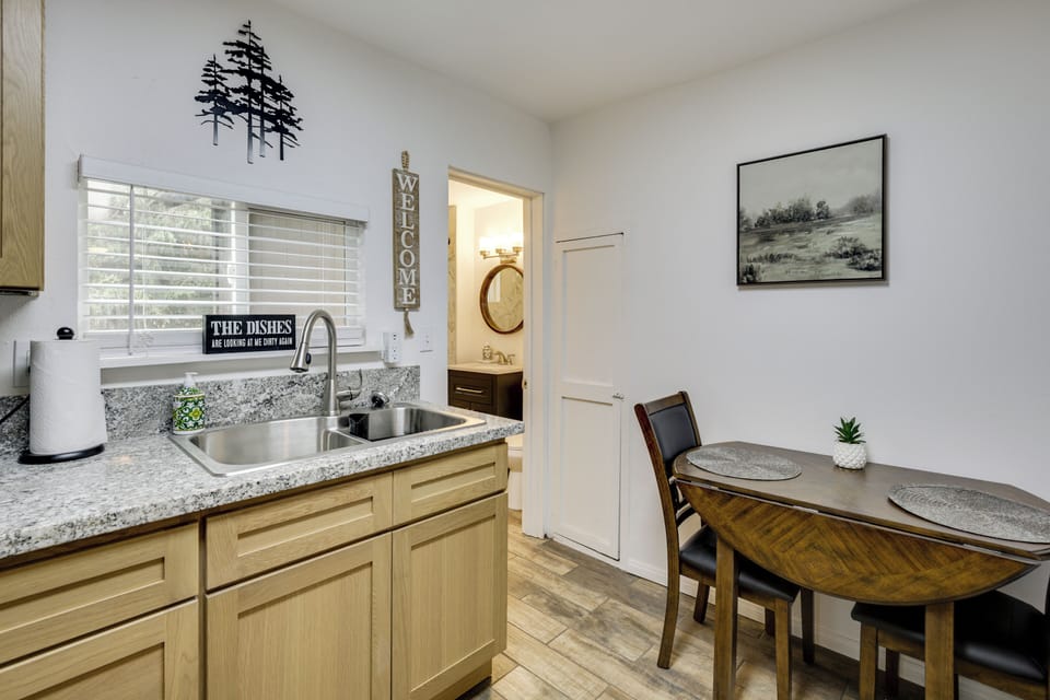 House (2 Bedrooms) | Interior