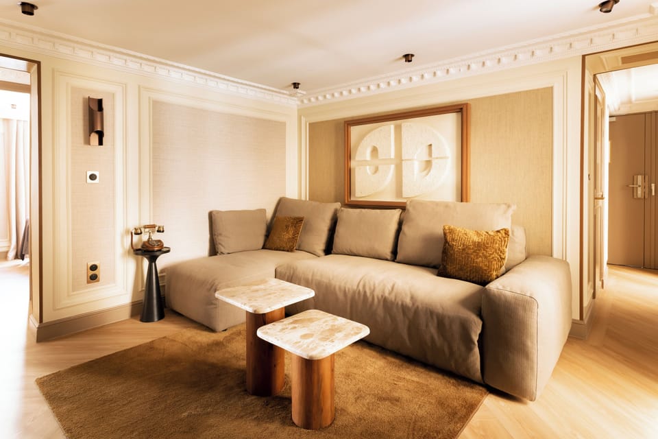 Apartment | Living area | 32-inch Smart TV with cable channels, Netflix, streaming services