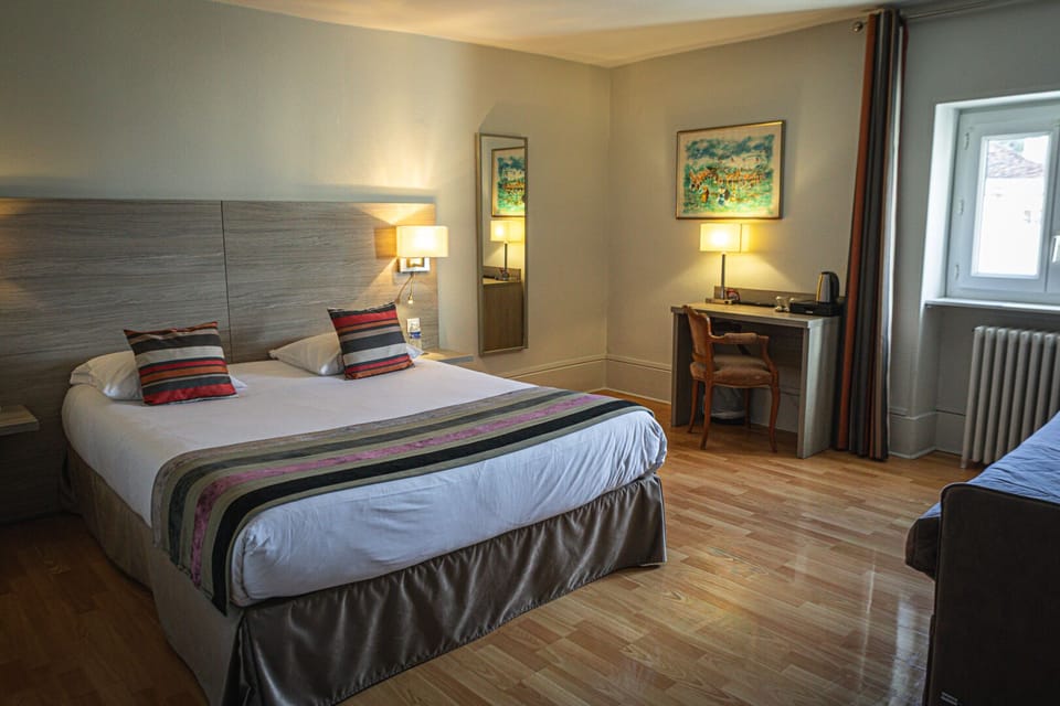 Superior Quadruple Room, City View | WiFi (free)