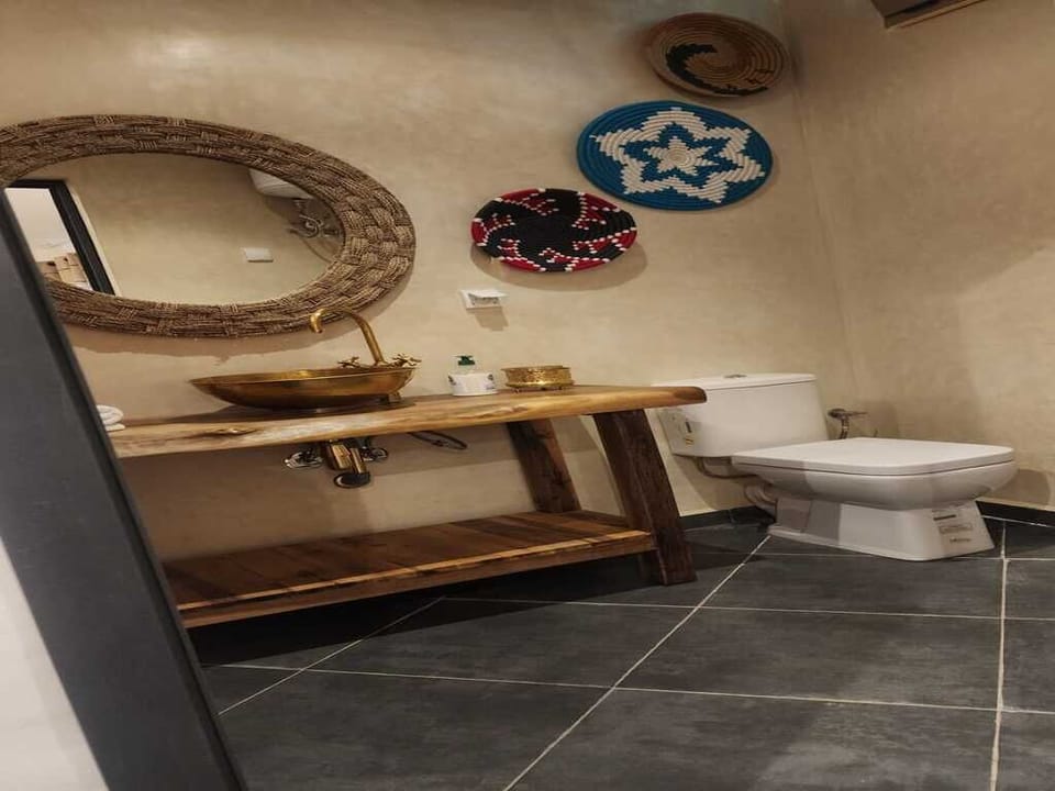 Superior Double or Twin Room, Lake View | Bathroom | Shower, hair dryer, towels, soap