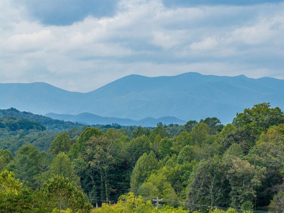 Panoramic Mountain Views | Endless Greenery and Blue Ridge Horizons