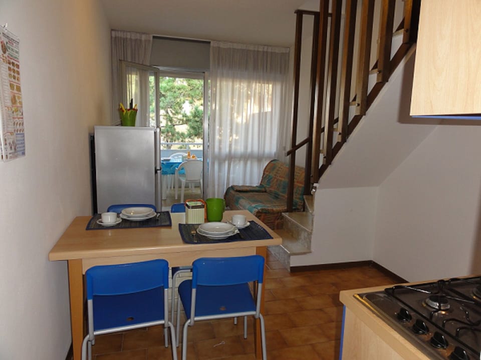 Apartment, 1 Bedroom, Balcony, City View | Dining room