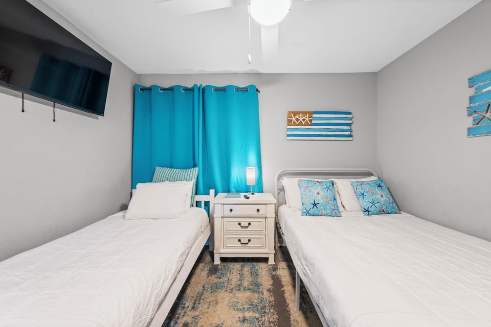 Guest bedroom