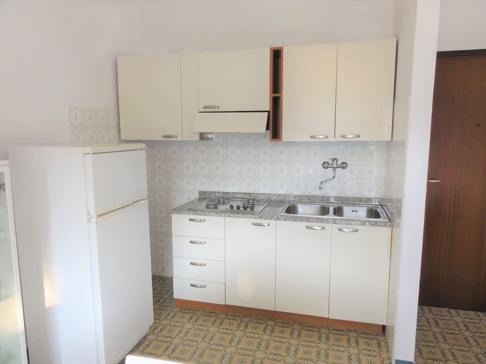Apartment, 1 Bedroom, Balcony | Interior