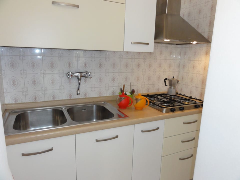 Apartment, 2 Bedrooms, Balcony | Interior