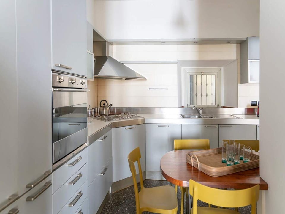 Apartment | Private kitchen | Fridge, microwave, oven, stovetop